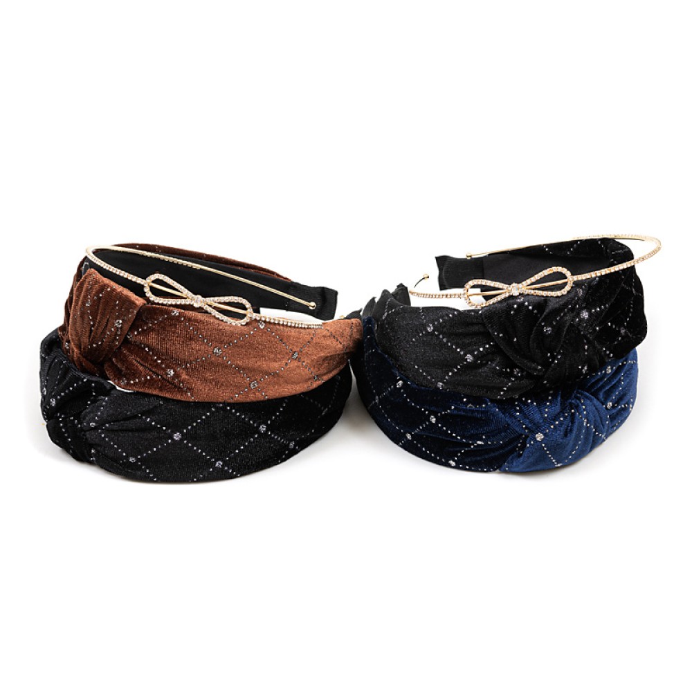 ΣΤΕΚΕΣ - ΣΕΤ 3TMX - 1 ΛΕΠΤΗ ΜΕΤΑΛΛΙΚΗ ΧΡΥΣΗ ΜΕ ΑΣΗΜΙ ΚΡΥΣΤΑΛΛΑ & 2 ΒΕΛΟΥΔΙΝΕΣ ΣΕ ΜΠΛΕ ΚΑΙ ΜΑΥΡΟ Ή ΚΑΦΕ ΚΑΙ ΜΑΥΡΟ ΜΕ ΑΣΗΜΙ ΜΟΤΙΒΟ, ΣΕ ΣΤΥΛ ΤΟΥΡΜΠΑΝ "ALEX KATSAITI X STYLISHIOUS"