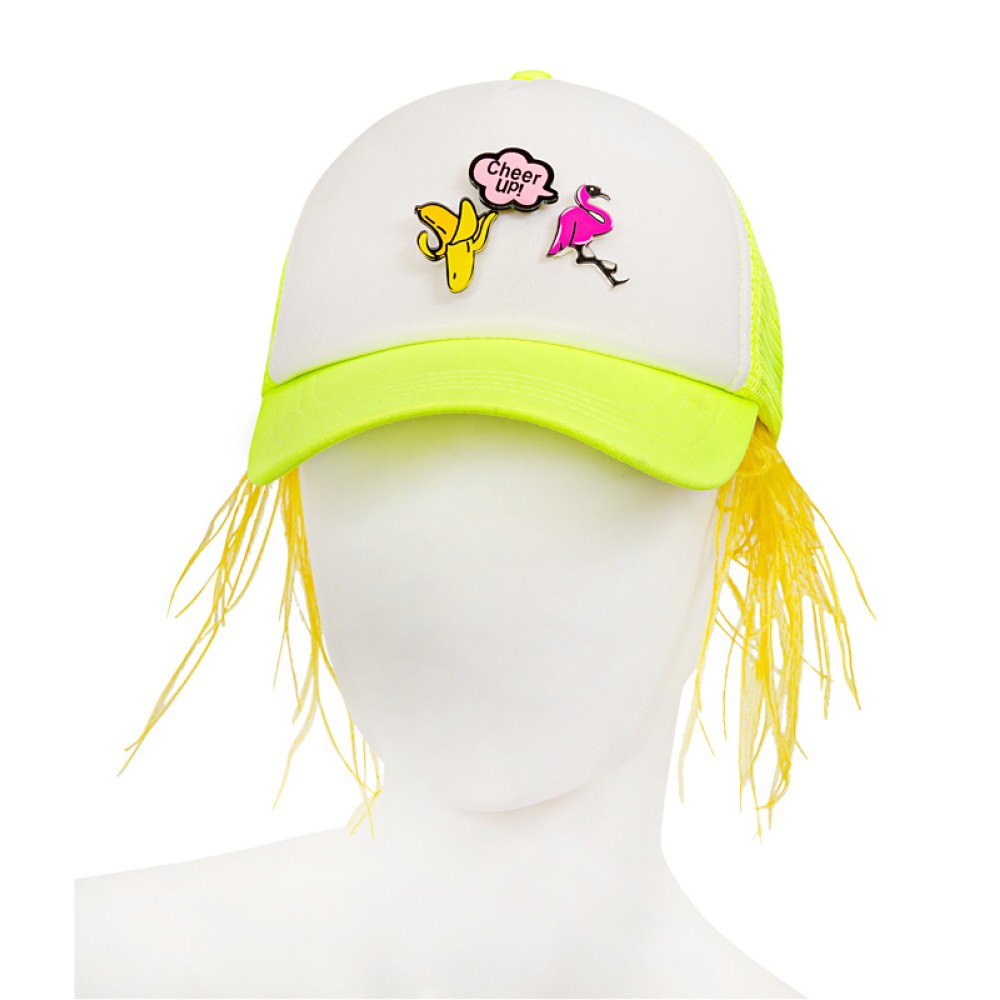 ΚΑΣΚΕΤΟ TYΠΟΥ JOCKEY ΦΛΟΥΟ ΚΙΤΡΙΝΟ ME ΛΕΥΚΟ ΜΕ ΑΠΟΣΠΩΜΕΝΑ ΦΤΕΡΑ ΣΤΟ ΠΛΑΙ & ΚΑΡΦΙΤΣΕΣ  "ALEX KATSAITI X STYLISHIOUS"alexSANDra on the beach"