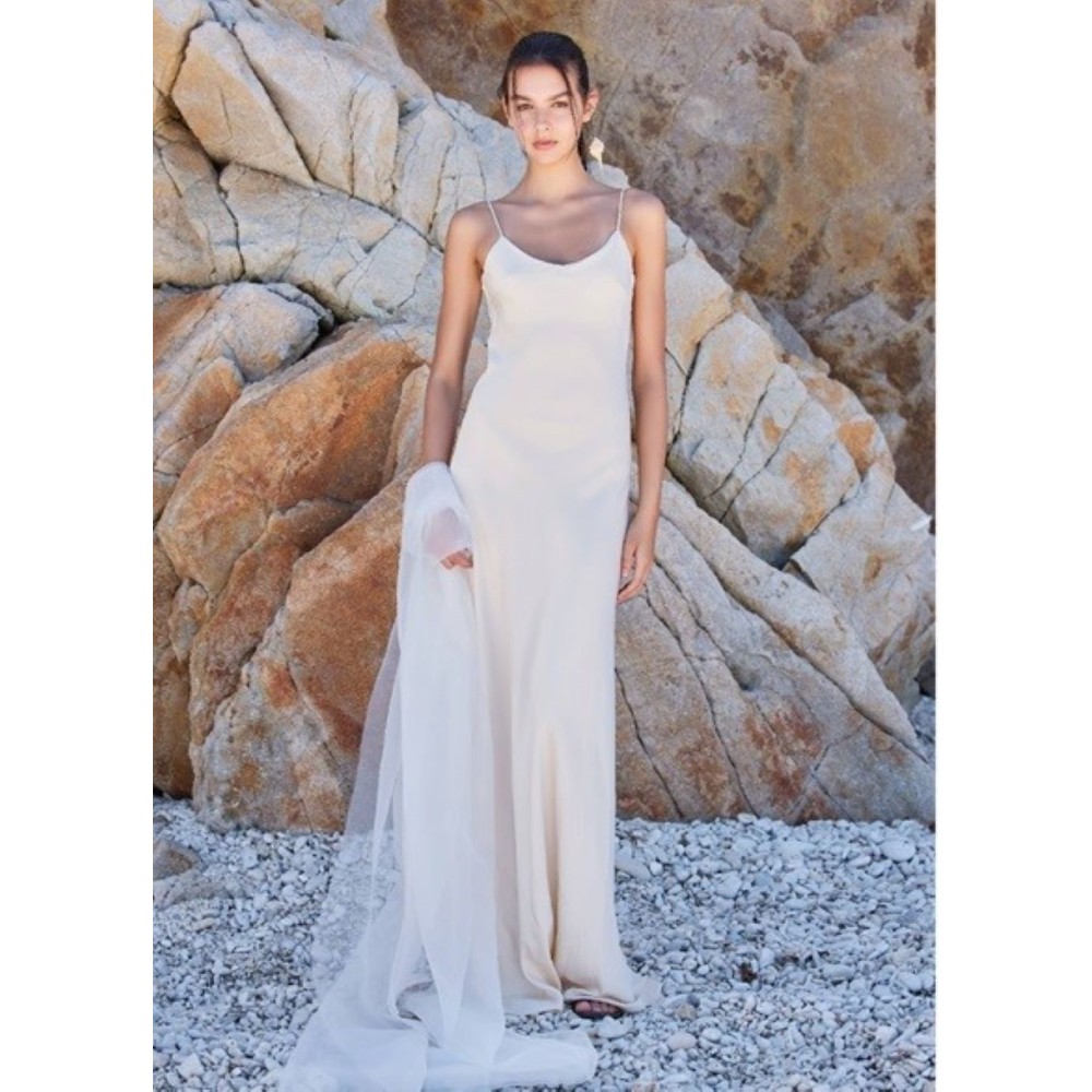 ΦΟΡΕΜΑ ΜΑΚΡΥ ΙΒΟΥΑΡ, ΣΑΤΕΝ ΜΕ ΛΕΠΤΕΣ ΤΙΡΑΝΤΕΣ ΣΕ ΓΟΡΓΟΝΕ ΓΡΑΜΜΗ "STYLISHIOUS COLLECTION"