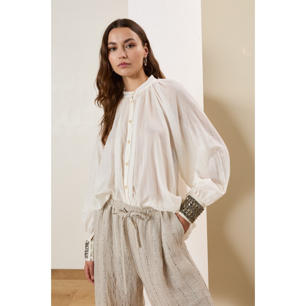 ΠΟΥΚΑΜΙΣΟ ΕΚΡΟΥ ΗΜΙΔΙΑΦΑΝΟ ΑΕΡΙΝΟ ΜΕ ΜΑΝΣΕΤΕΣ ΚΕΝΤΗΜΕΝΕΣ ΜΕ ΜΕΤΑΛΛΙΚΑ ΣΤΟΙΧΕΙΑ "STYLISHIOUS COLLECTION"