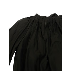 ΜΠΛΟΥΖΑ ΜΑΥΡΗ, ΗΜΙΔΙΑΦΑΝΗ ΜΕ ΠΙΕΤΕΣ ΣΤΟΝ ΛΑΙΜΟ ΚΑΙ ΣΤΑ ΜΑΝΙΚΙΑ "STYLISHIOUS COLLECTION"