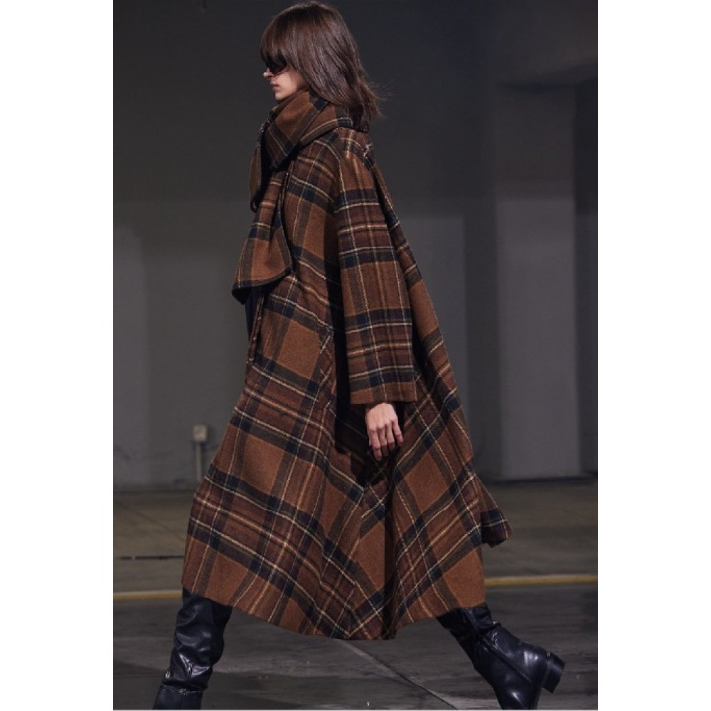 ΠΑΛΤΟ KΑΡPΩ ΣΕ ΓΗΙΝΕΣ ΑΠΟΧΡΩΣΕΙΣ ΜΕ ΕΝΣΩΜΑΤΩΜΕΝΟ ΚΑΣΚΩΛ,ΦΑΡΔΥ ΣΕ ΣΤΥΛ ΚΑΠΑ, OVERSIZED, ΜΕ ΖΩΝΗ  "STYLISHIOUS COLLECTION"