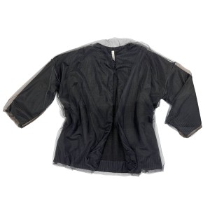 ΖΑΚΕΤΑ ΜΑΥΡΗ ΠΛΕΧΤΗ, OVERSIZED & ΝΤΥΜΕΝΗ ΕΞΩΤΕΡΙΚΑ ΜΕ ΜΑΥΡΟ ΤΟΥΛΙ ΣΕ ΟΛΟ ΤΟ ΜΗΚΟΣ ΤΗΣ " STYLISHIOUS COLLECTION"