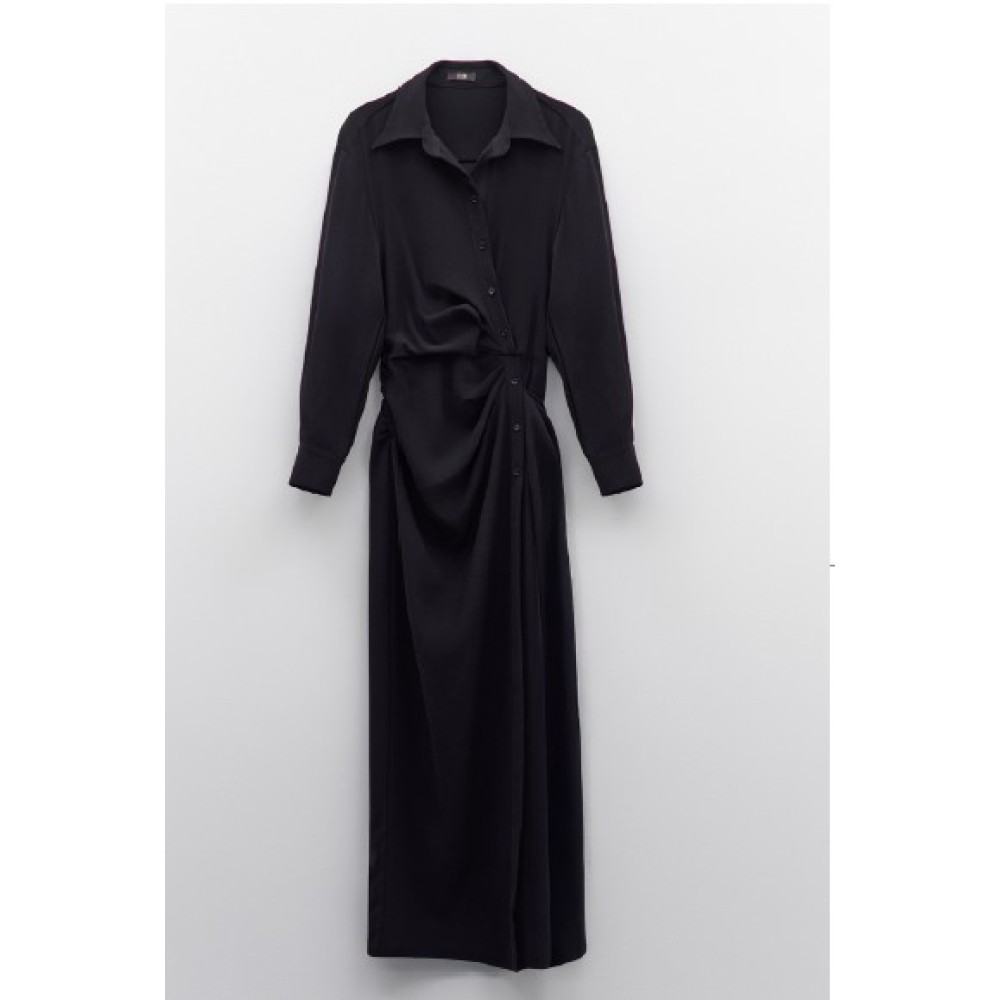 ΦΟΡΕΜΑ -ΣΕΜΙΖΙΕ- ΜΑΚΡΥ, ΜΑΥΡΟ ΣΕ ΓΡΑΜΜΗ ΠΟΥ ΑΓΚΑΛΙΑΖΕΙ ΤΟ ΣΩΜΑ ΜΕ ΚΟΥΜΠΙΑ ΔΙΑΓΩΝΙΑ ΕΜΠΡΟΣ ΚΑΙ ΣΟΥΡΕΣ "STYLISHIOUS COLLECTION"