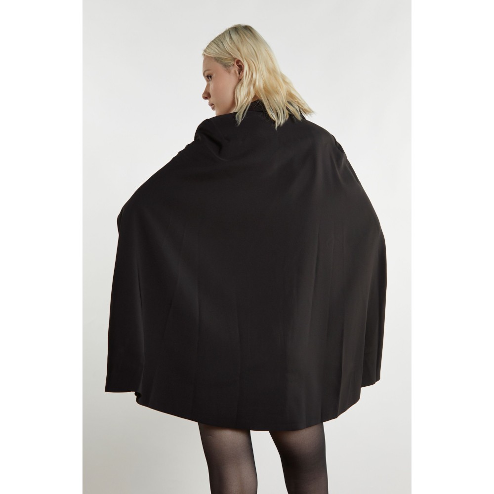 ΦΟΡΕΜΑ - ΣΑΚΑΚΙ ΜΙΝΙ ΜΑΥΡΟ, ΣΤΡΑΥΡΩΤΟ ΣΕ "ΑΛΦΑ" ΓΡΑΜΜΗ ΜΕ ΠΛΑΤΗ - ΚΑΠΑ ”ALEX KATSAITI X STYLISHIOUS"