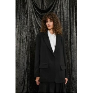 ΣΑΚΑΚΙ ΜΑΥΡΟ, OVERSIZED, ΜΟΝΟΠΕΤΟ ΜΕ ΑΝΟΙΧΤΗ ΠΛΑΤΗ ΚΑΙ ΛΕΥΚΑ ΕΞΩΡΑΦΑ  ”ALEX KATSAITI X STYLISHIOUS"