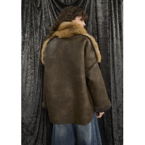 ΤΖΑΚΕΤ ΑΠΟ ΟΙΚΟΛΟΓΙΚΟ ΔΕΡΜΑ KAI ΓΟΥΝΑ ΣΕ ΚΑΦΕ ΚΑΙ ΚΑΡΑΜΕΛ ΑΠΟΧΡΩΣΕΙΣ, OVERSIZED ΜΕ ΕΠΕΝΔΥΣΗ ΜΟΥΤΟΝ "STYLISHIOUS COLLECTION"