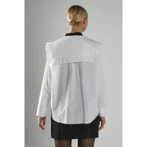 ΠΟΥΚΑΜΙΣΟ ΛΕΥΚΟ, OVERSIZED ΜΕ ΜΕΓΑΛΟ ΤΕΤΡΑΓΩΝΟ ΓΙΑΚΑ ΜΕ ΒΟΛΛΑΝ ΣΤΟ ΤΕΛΕΙΩΜΑ "STYLISHIOUS COLLECTION"