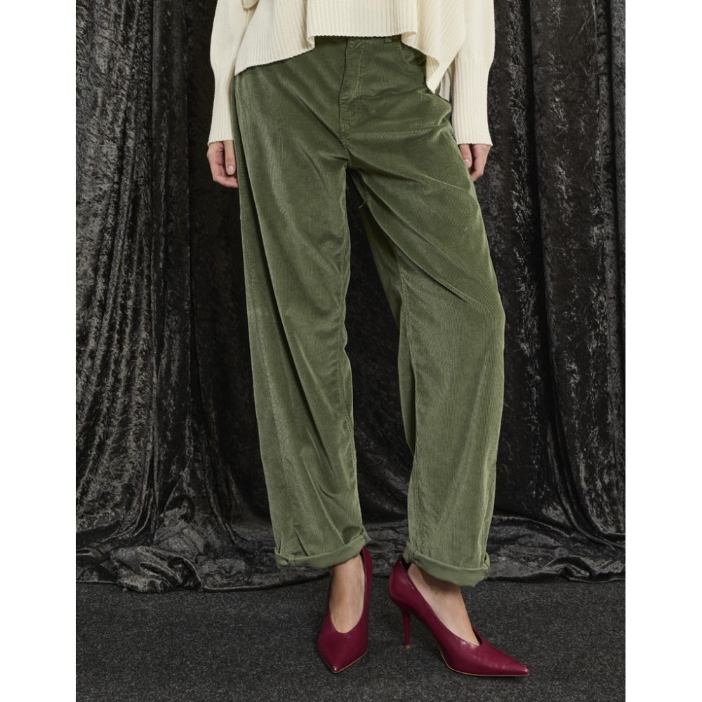 ΠΑΝΤΕΛΟΝΙ ΠΡΑΣΙΝΟ - ΛΑΔΙ ΑΠΟ ΑΠΑΛΟ ΚΑΙ ΛΕΠΤΟ ΚΟΤΛΕ ΥΦΑΣΜΑ ΣΕ ΙΣΙΑ ΚΑΙ ΧΑΛΑΡΗ ΓΡΑΜΜΗ "STYLISHIOUS COLLECTION"