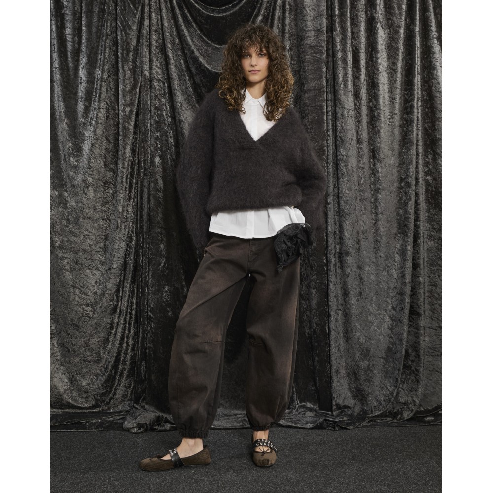 ΠΑΝΤΕΛΟΝΙ ΤΖHΝ ΣΚΟΥΡΟ-ΚΑΦΕ ΤΗΣ ΣΚΟΥΡΙΑΣ, BALLOON STYLE ΜΕ ΚΑΡΦΙΤΣΑ ΜΑΥΡΟ ΛΟΥΛΟΥΔΙ, ΑΠΟΣΠΩΜΕΝΗ  "STYLISHIOUS COLLECTION"